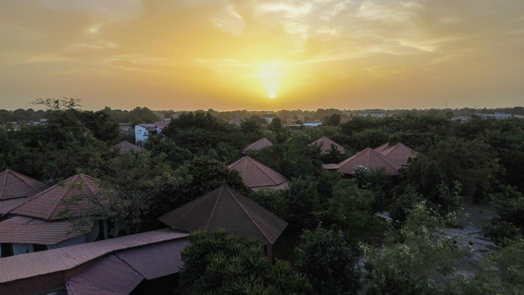 Mama Africa Art Residence & Art Center Gambia Tanji Exterior foto